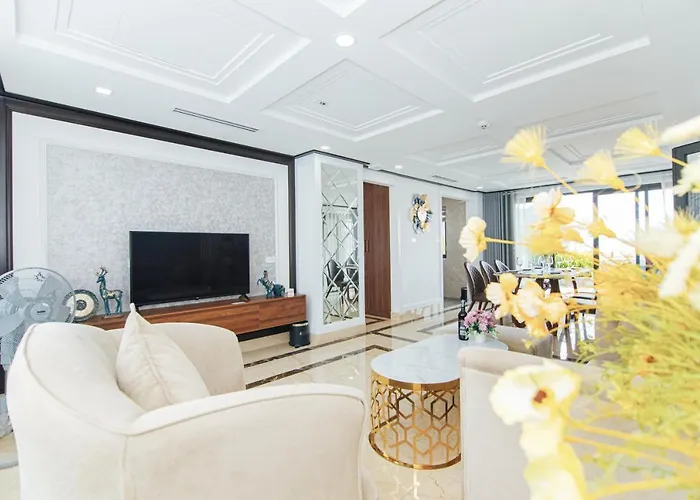Khách sạn Jade Hạ Long