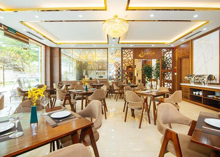 Jade Khách sạn 3*
